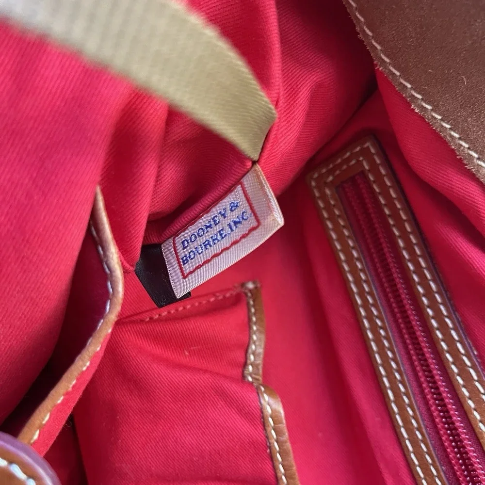 Dooney And Bourke Logo‎ Lock Shoulder Bag Brown Suede Purse